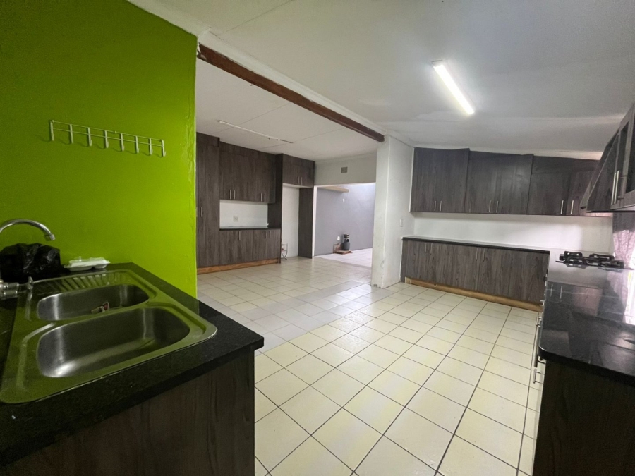 4 Bedroom Property for Sale in Stilfontein Ext 4 North West